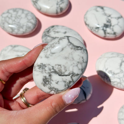 Howlite Palmstone