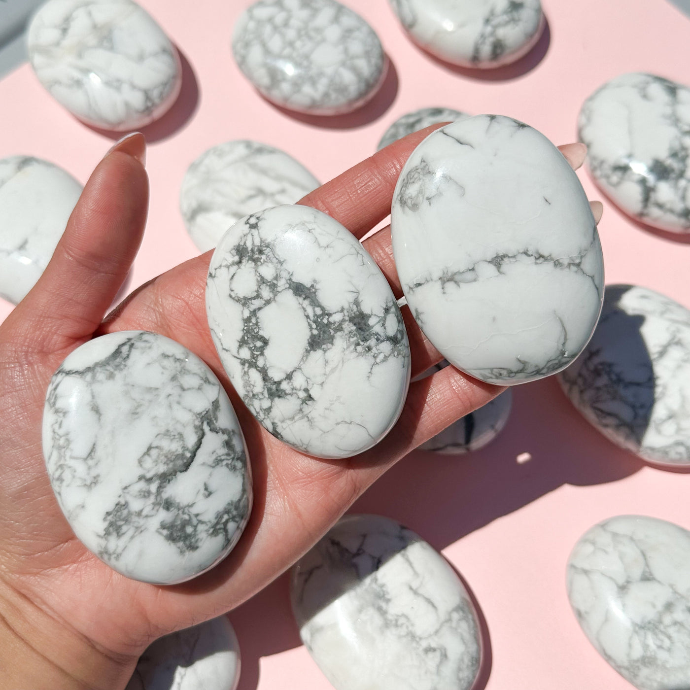 Howlite Palmstone